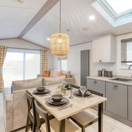 Lakefront 5 Star Country Park Private Fishing Free Parking S Casa de Férias *