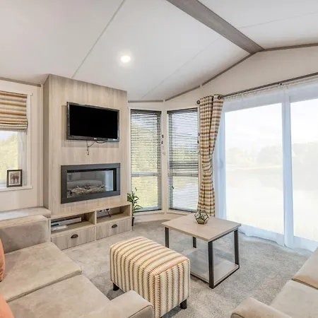 Casa de Férias Lakefront 5 Star Country Park Private Fishing Free Parking S