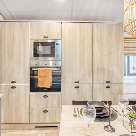 Lakefront 5 Star Country Park Private Fishing Free Parking S